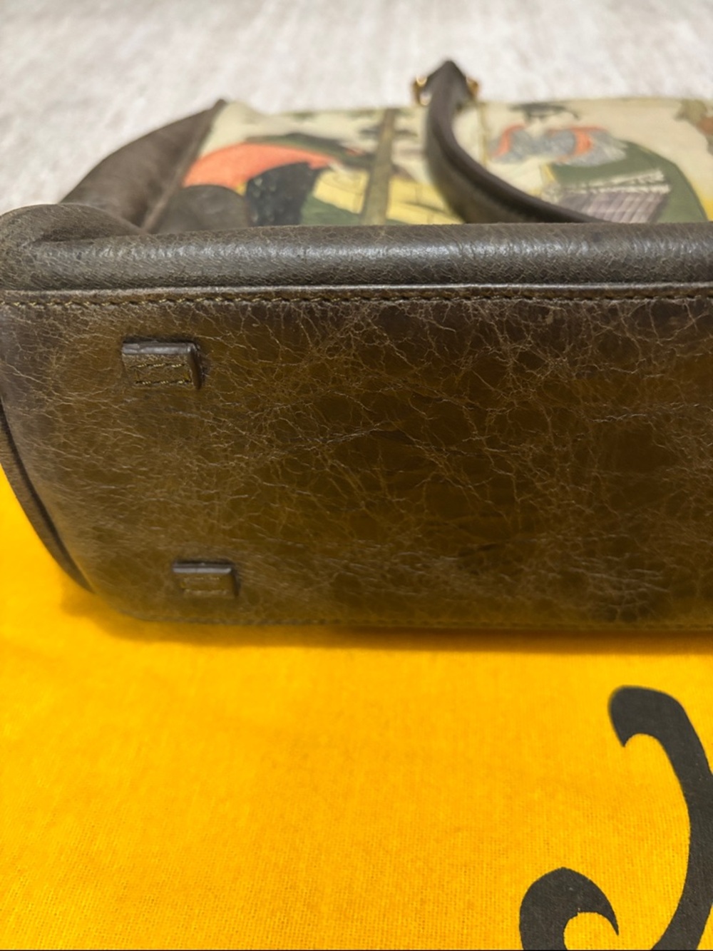 ICON Los Angeles NWOT Geisha leather handbag with magnetic closure - Picture 4 of 7